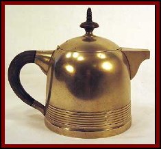 071005_collectible_teapots_oj_memorabilia_marilynn_monroe_petroliana001015.jpg